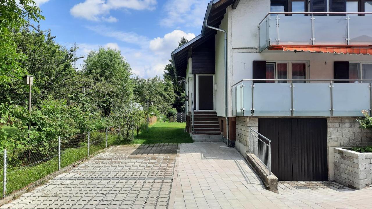 Apartment Hill -